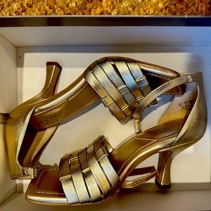 Strappy gold heels / sandals